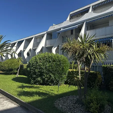 Pour 4, Piscine Et Parking N75 * La Grande-Motte