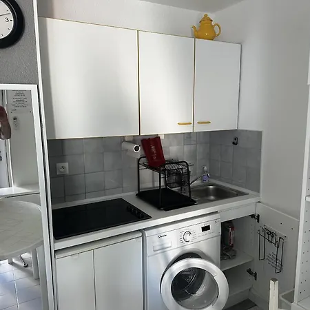 Pour 4, Piscine Et Parking N75 Apartment *